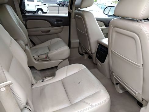 Used 2011 Chevrolet Tahoe LTZ image 18