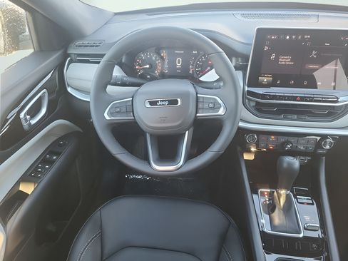New 2026 Jeep Compass Limited AWD/4WD image 19