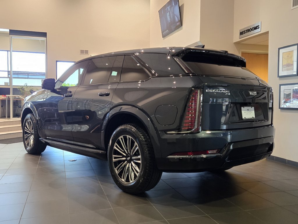 New 2026 Cadillac Escalade IQ Sport 1 w/ LPO, Floor Liner Package AWD/4WD image 3