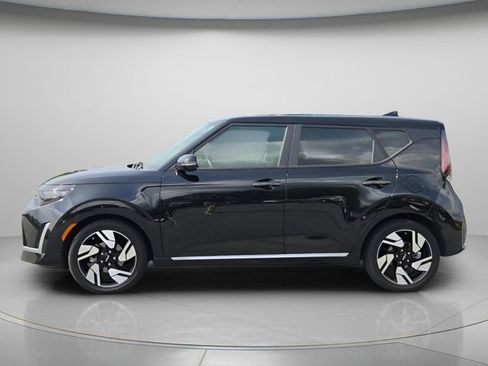 Used 2024 Kia Soul GT-Line FWD image 3