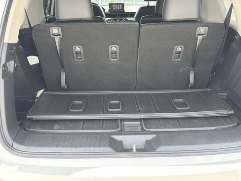 Used 2025 Honda Pilot EX-L image 31