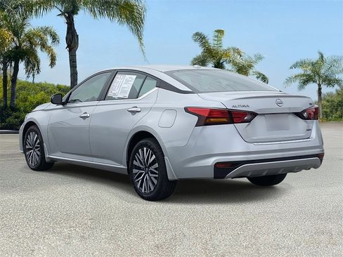 Certified 2023 Nissan Altima 2.5 SV image 2