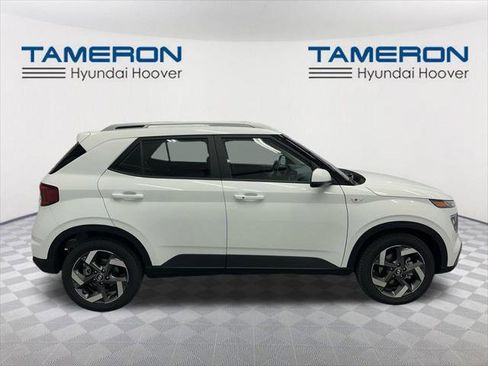 New 2026 Hyundai Venue SEL image 6