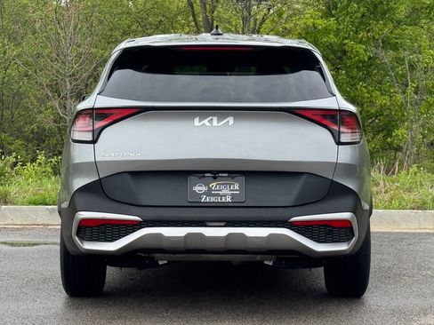Used 2024 Kia Sportage LX FWD image 5