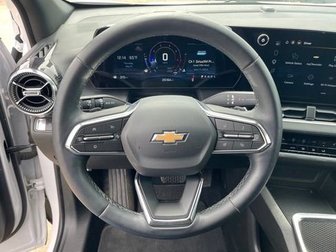 Certified 2026 Chevrolet Equinox LT FWD image 14