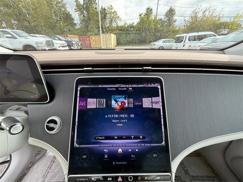 Used 2023 Mercedes-Benz EQE 350+ 4MATIC SUV image 17