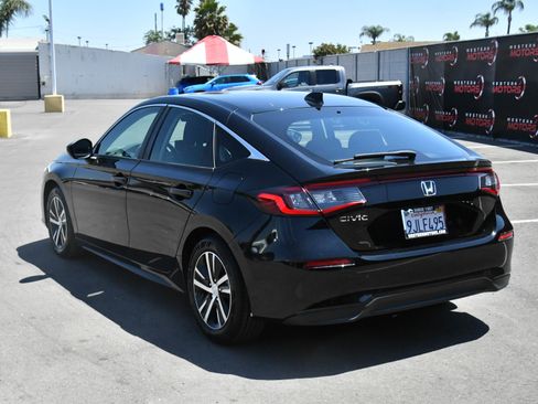 Used 2023 Honda Civic LX image 6