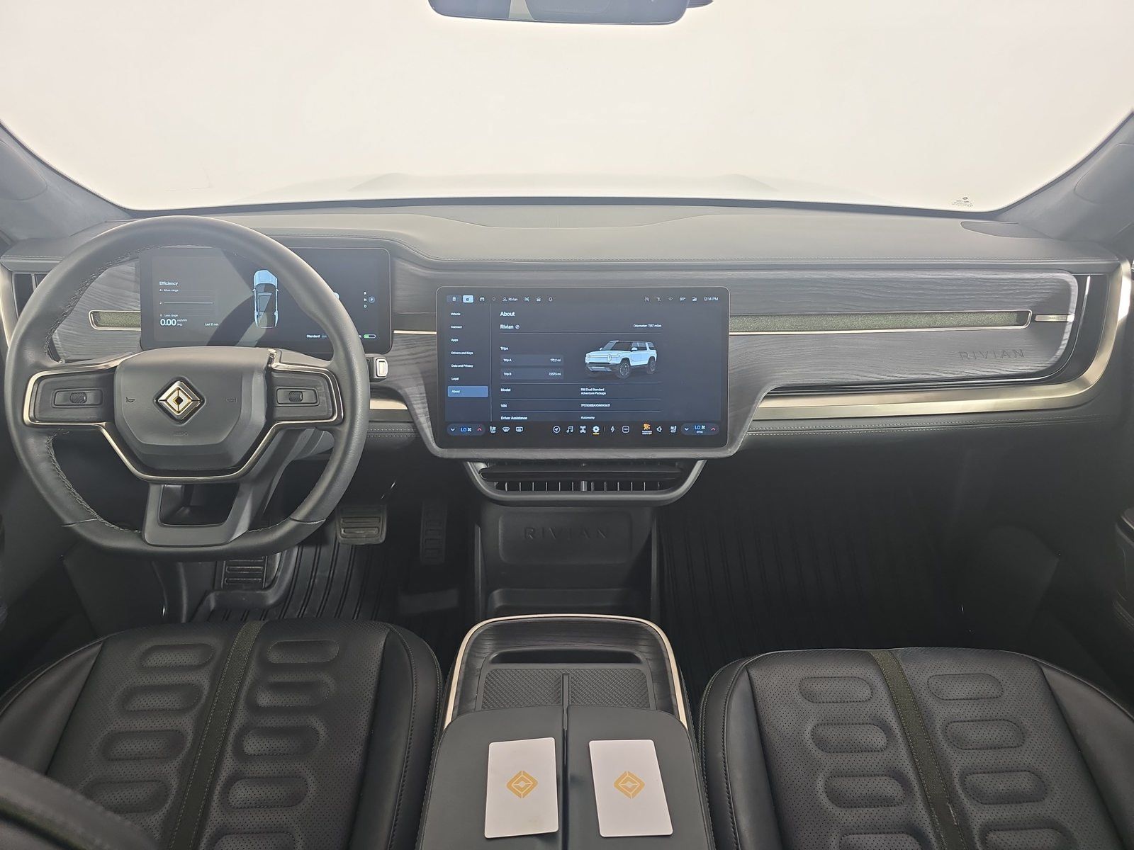 Used 2025 Rivian R1S Adventure Dual AWD/4WD image 27