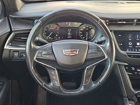 Used 2020 Cadillac XT5 Premium Luxury image 12