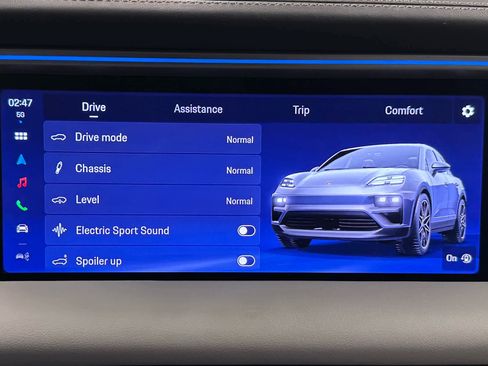 Used 2025 Porsche Macan 4 Electric w/ Premium Package AWD/4WD image 32