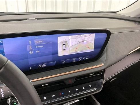 Certified 2025 Buick Envision Sport Touring image 27