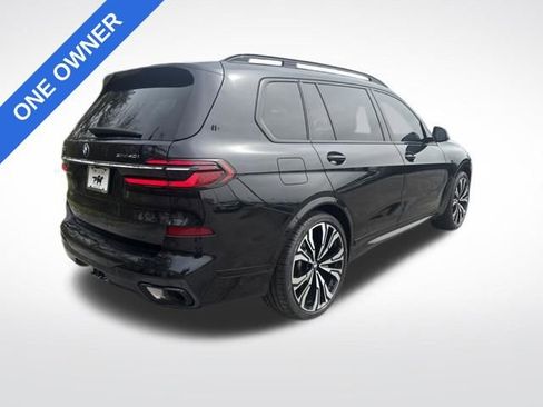 Used 2023 BMW X7 xDrive40i w/ M Sport Package image 3