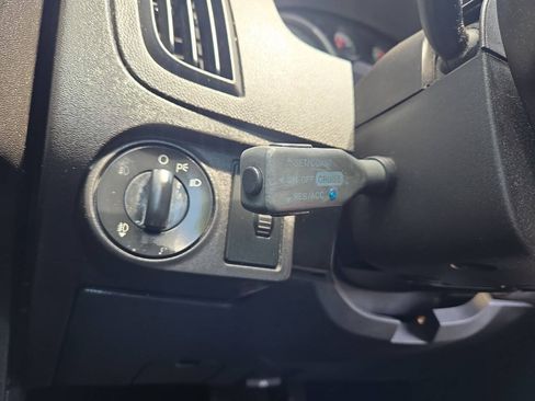 Used 2009 Ford Focus SE FWD image 27