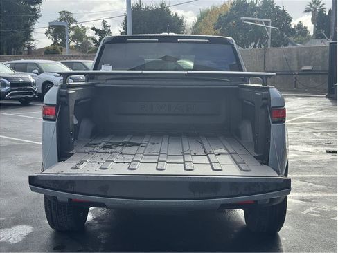 Used 2022 Rivian R1T Adventure image 31