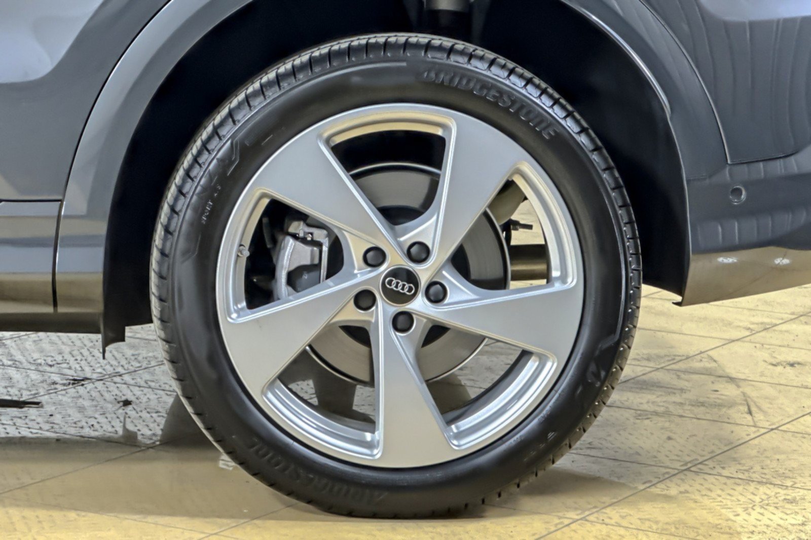 Used 2025 Audi Q5 Premium Plus w/ Premium Plus AWD/4WD image 25