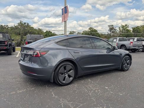 Used 2021 Tesla Model 3 Standard Range Plus RWD image 3
