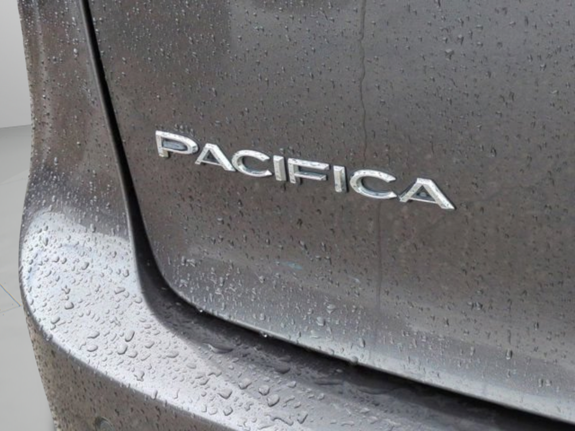 Used 2021 Chrysler Pacifica Touring-L FWD image 33