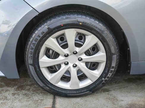 Used 2023 Toyota Corolla LE image 11