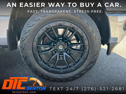 Used 2023 RAM 1500 Laramie AWD/4WD image 7