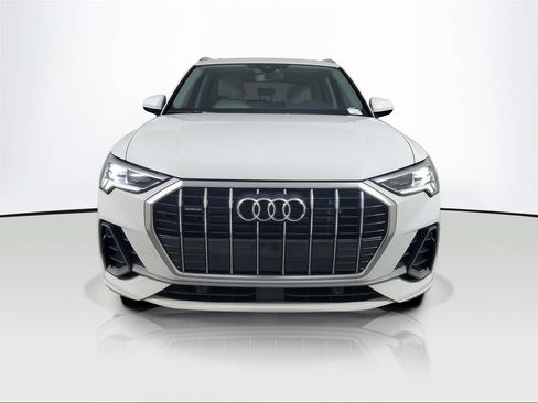 Used 2024 Audi Q3 2.0T Premium AWD/4WD image 2