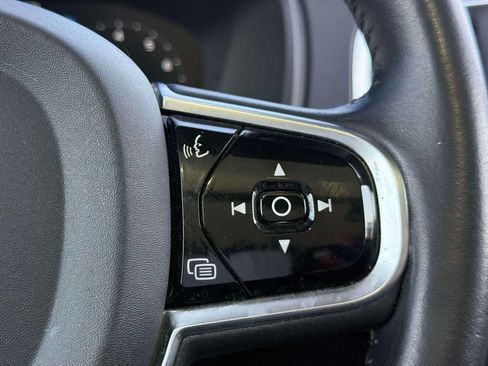 Used 2016 Volvo XC90 T6 Momentum w/ Vision Package AWD/4WD image 25