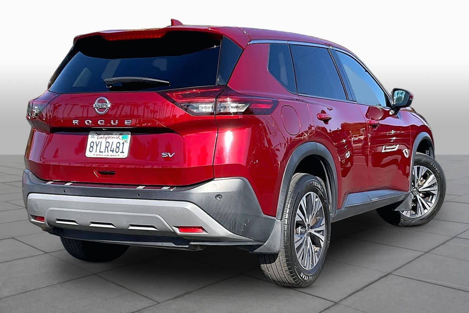 Used 2021 Nissan Rogue SV FWD image 12