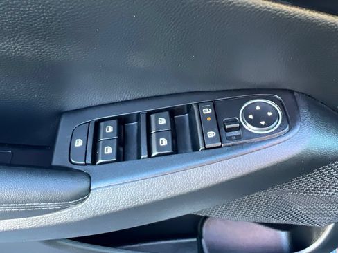Used 2024 Kia Seltos EX AWD/4WD image 25