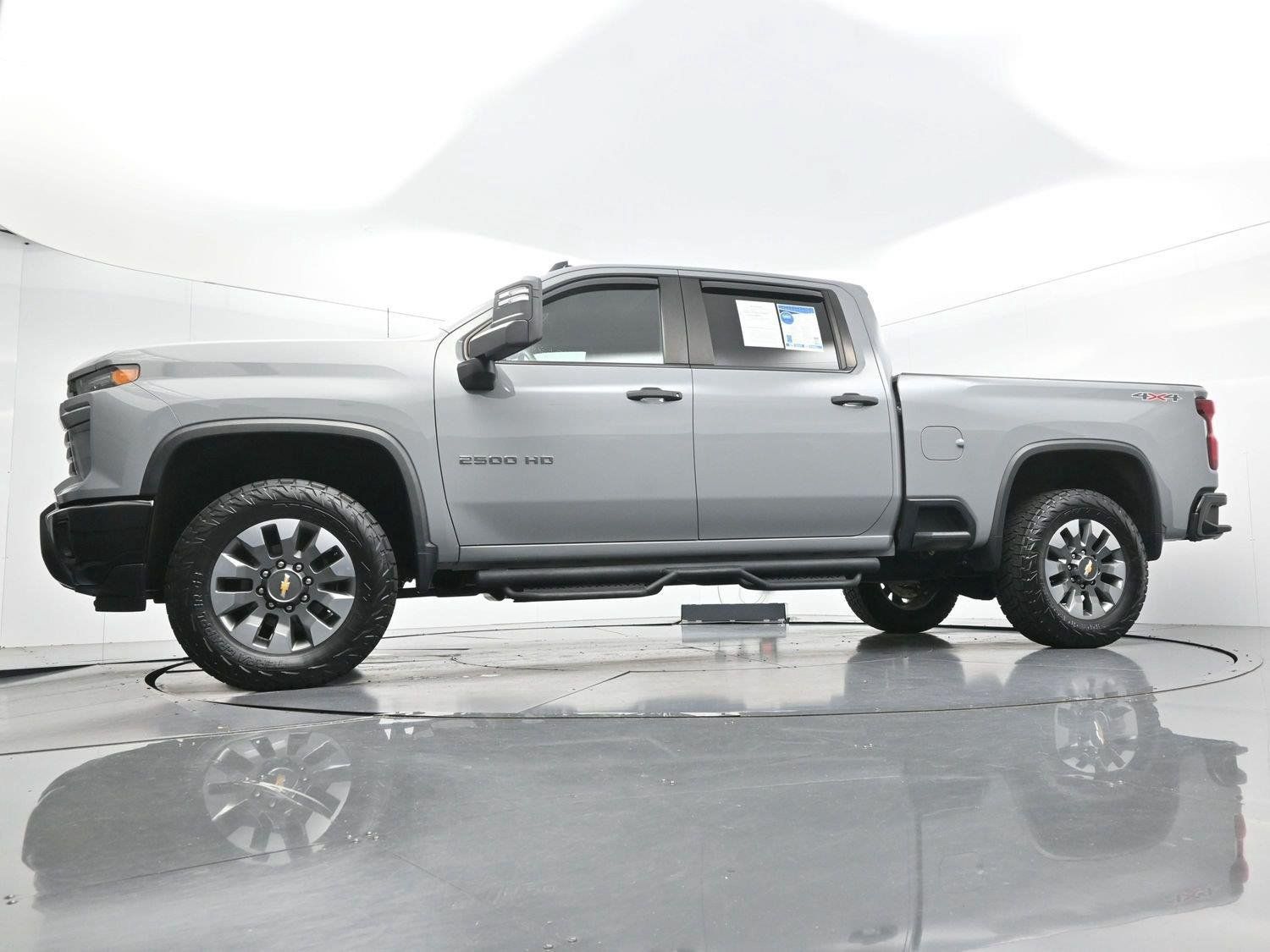 Used 2024 Chevrolet Silverado 2500 Custom w/ Custom Convenience Package AWD/4WD image 46