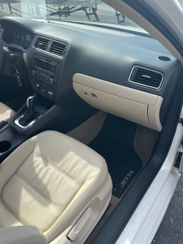 Used 2012 Volkswagen Jetta SE FWD image 20