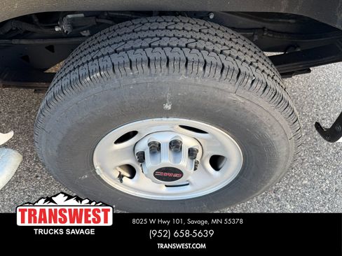 Used 2024 GMC Savana 2500 w/ Driver Convenience Package image 16