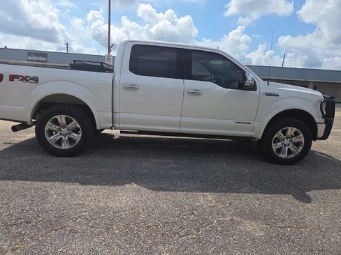 Used 2018 Ford F150 Lariat w/ Equipment Group 502A Luxury AWD/4WD image 15