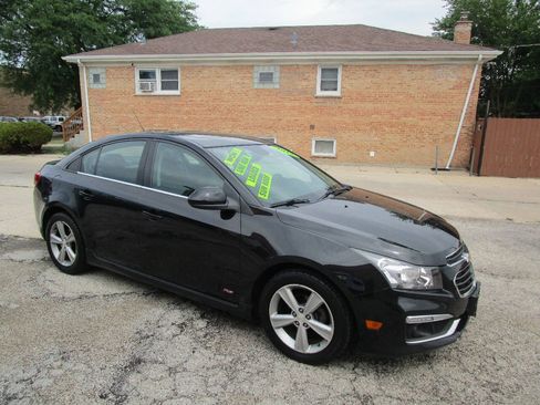 Used 2015 Chevrolet Cruze LT w/ Sun, Sound and Sport Package FWD image 1