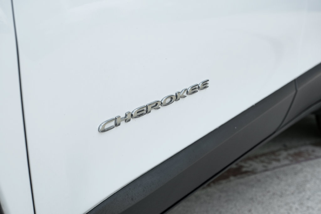 Used 2021 Jeep Cherokee Limited AWD/4WD image 63