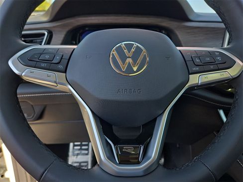 New 2025 Volkswagen Atlas SEL Premium R-Line image 22