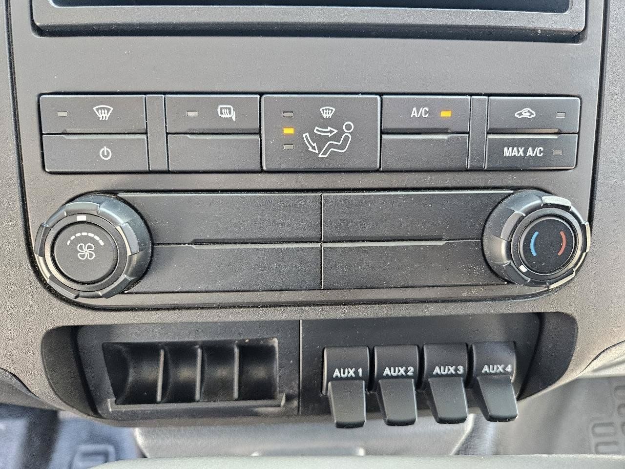 Used 2012 Ford F450 XL w/ PWR Equipment Group RWD image 42