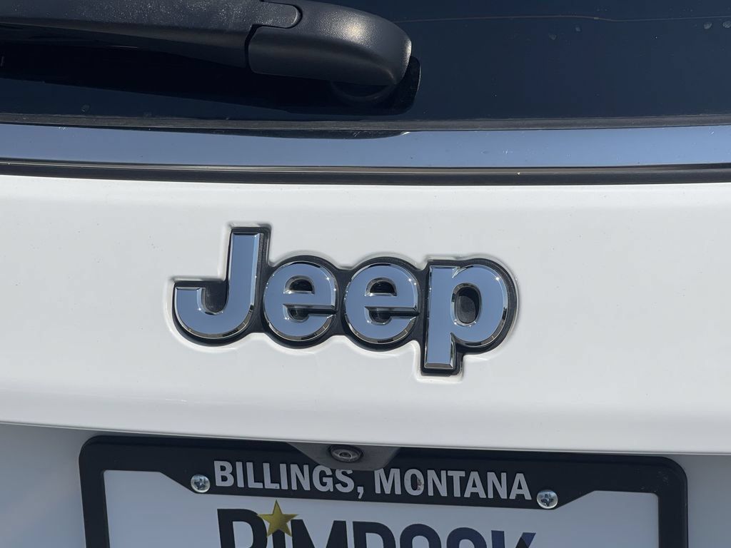 Used 2025 Jeep Compass Limited AWD/4WD image 7