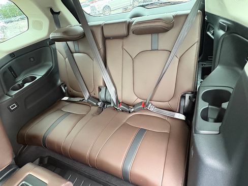 Certified 2025 Honda Pilot Elite image 33