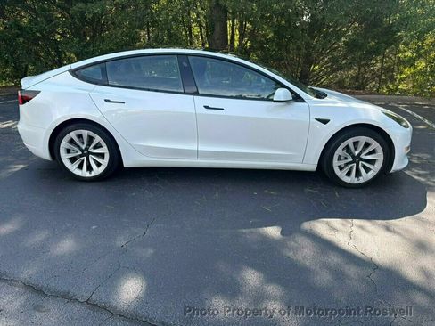 Used 2023 Tesla Model 3 Standard Range RWD image 7