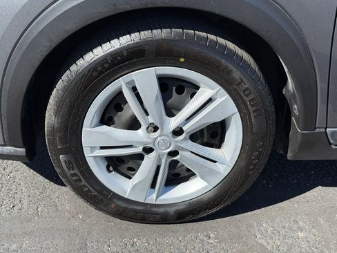 Used 2024 Nissan Kicks S FWD image 10