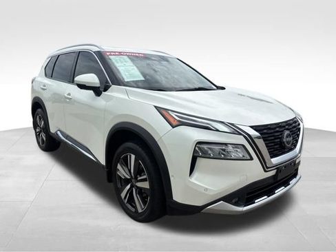Used 2022 Nissan Rogue Platinum w/ Head-Up Display Package AWD/4WD image 5