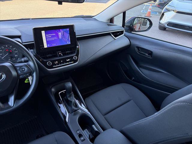 Certified 2025 Toyota Corolla LE FWD image 17