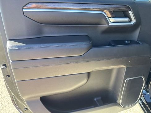 Used 2022 Chevrolet Silverado 1500 LT image 25