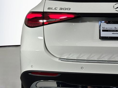 New 2026 Mercedes-Benz GLC 300 image 14