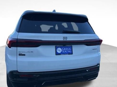 Used 2025 Buick Enclave Sport Touring image 7