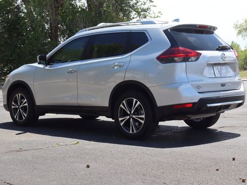 Used 2020 Nissan Rogue SV w/ Premium Package AWD/4WD image 7