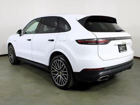 Used 2019 Porsche Cayenne E-Hybrid image 3