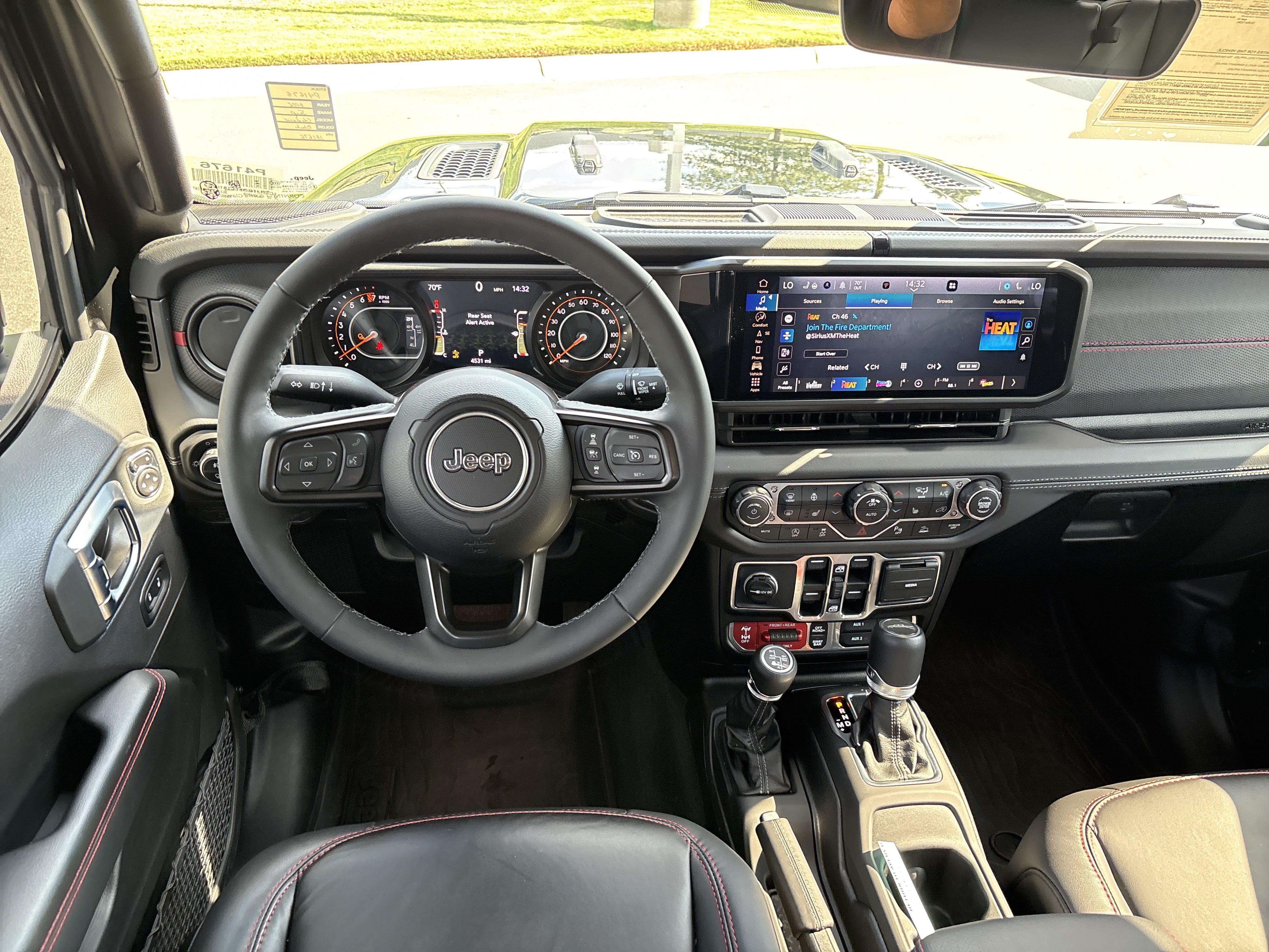 Used 2026 Jeep Gladiator Rubicon AWD/4WD image 18