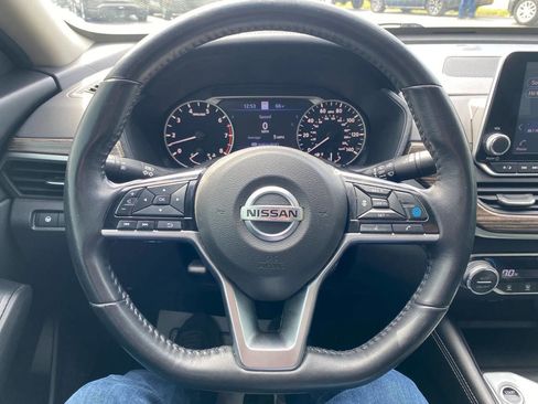 Used 2019 Nissan Altima 2.5 SL FWD image 12