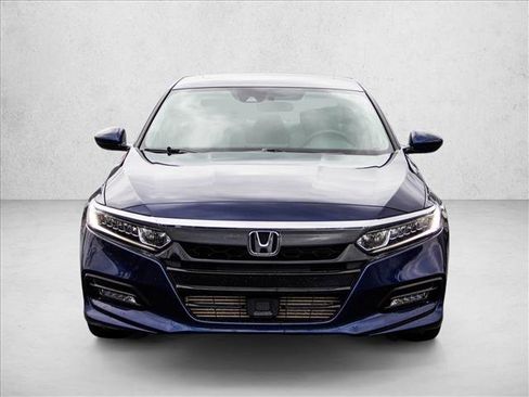 Used 2018 Honda Accord EX image 2