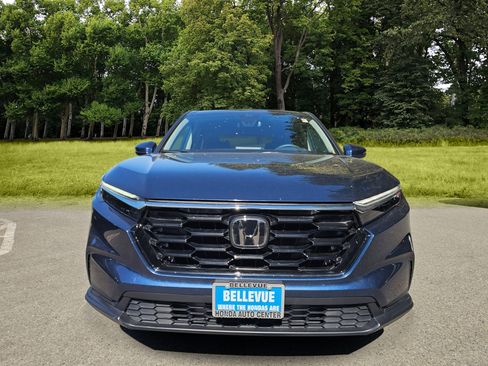 Used 2024 Honda CR-V EX image 2